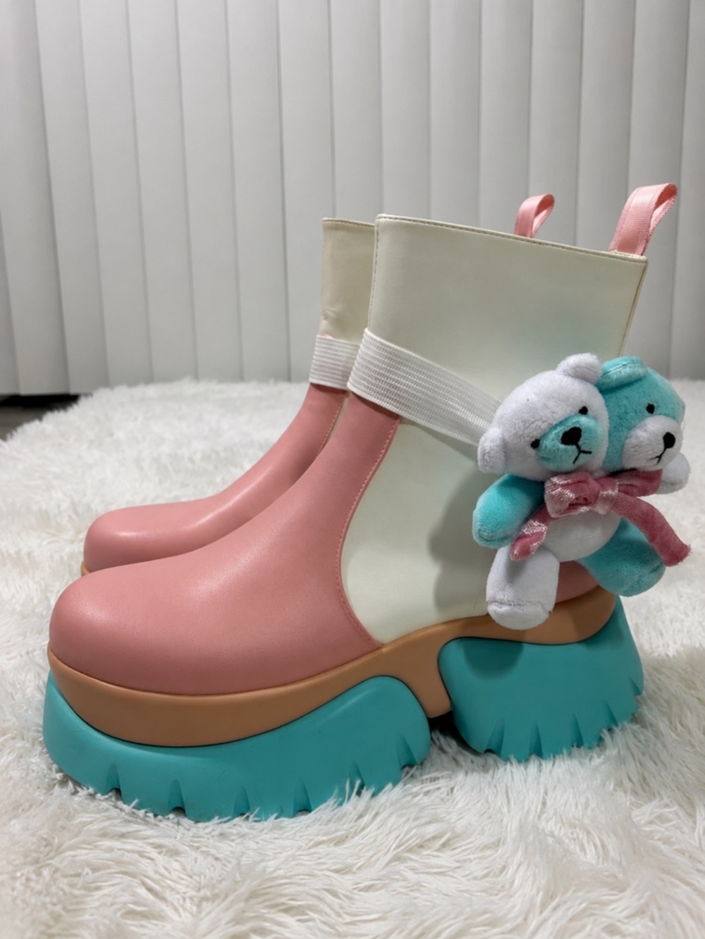 KOI FOOTWEAR x MELANIE MARTINEZ Teddy Bear Plushie Platform Boots Pastel Size 8